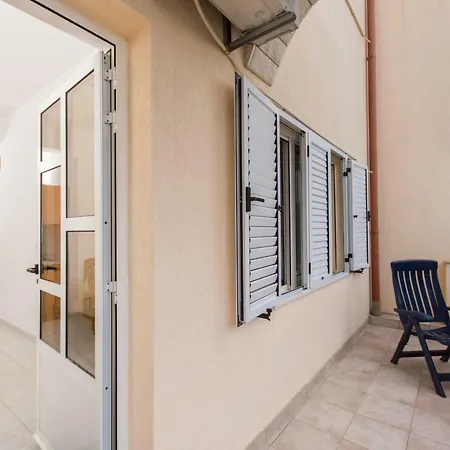 Nella Bella Apartman *